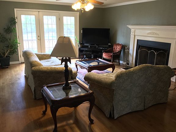 5th image of 632 Oakwood Pointe Rd