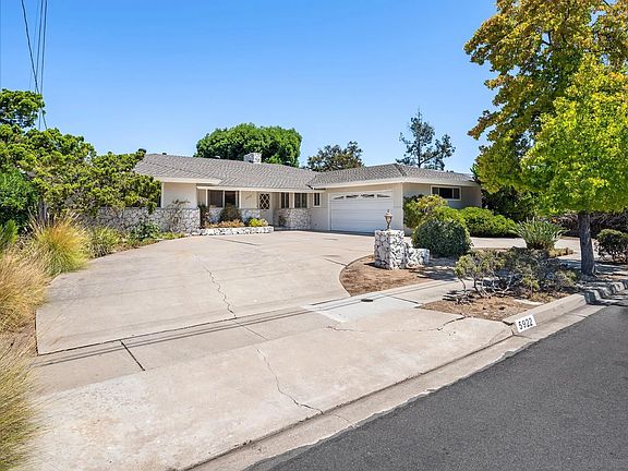 5th image of 5922 Henley Dr