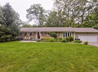 64 Linwood Ln, Stamford, CT 06903