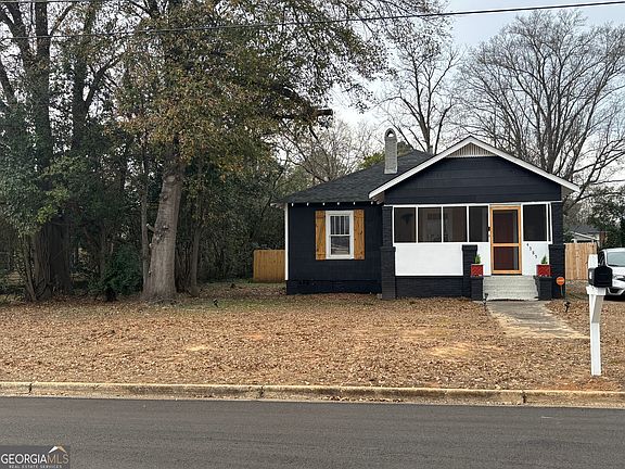 2nd image of 4385 Mikado Ave