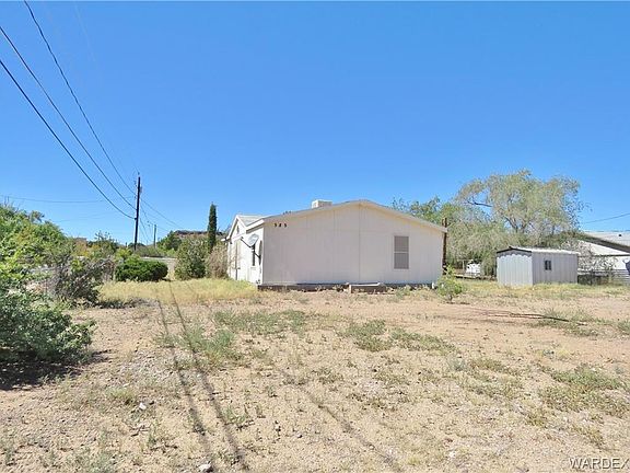 2nd image of 585 E Beverly Ave