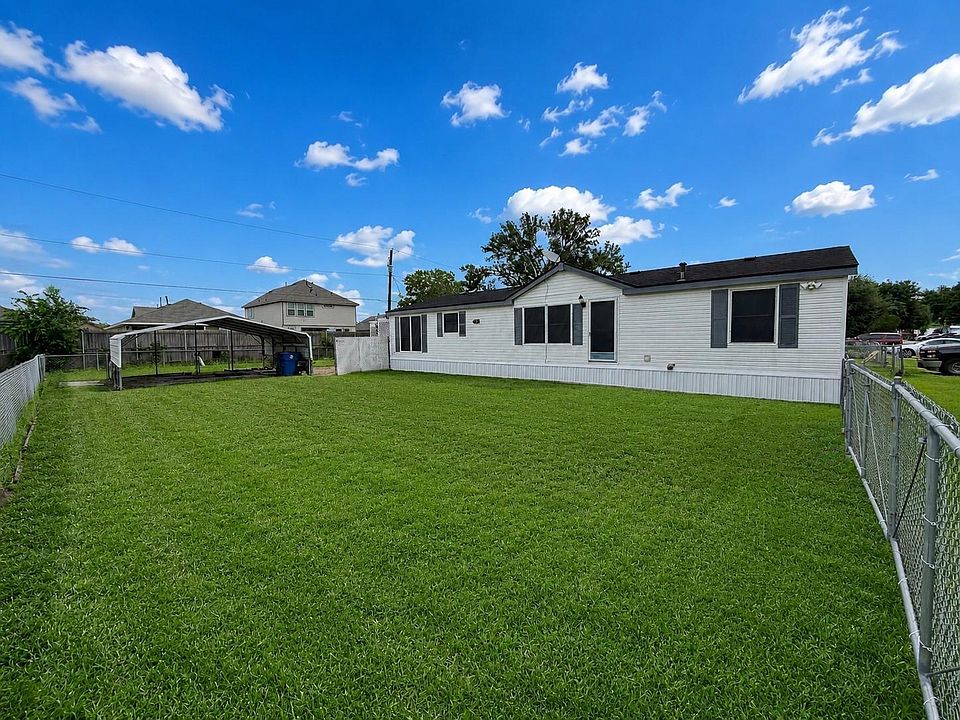 1st image of 153 Prairie Lea Dr
