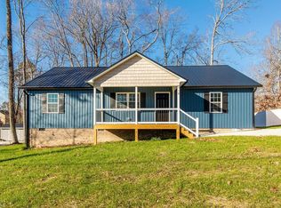 718 Dillon St, Thomasville, NC 27360
