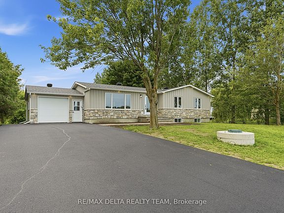 2nd image of 1568 Pilon Rd