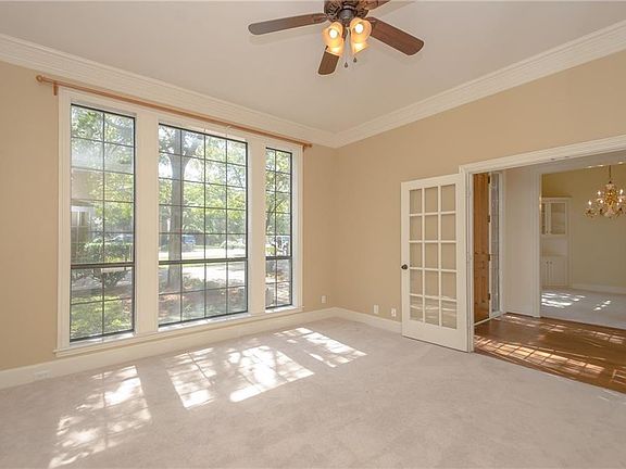 5th image of 160 Winding Creek Way