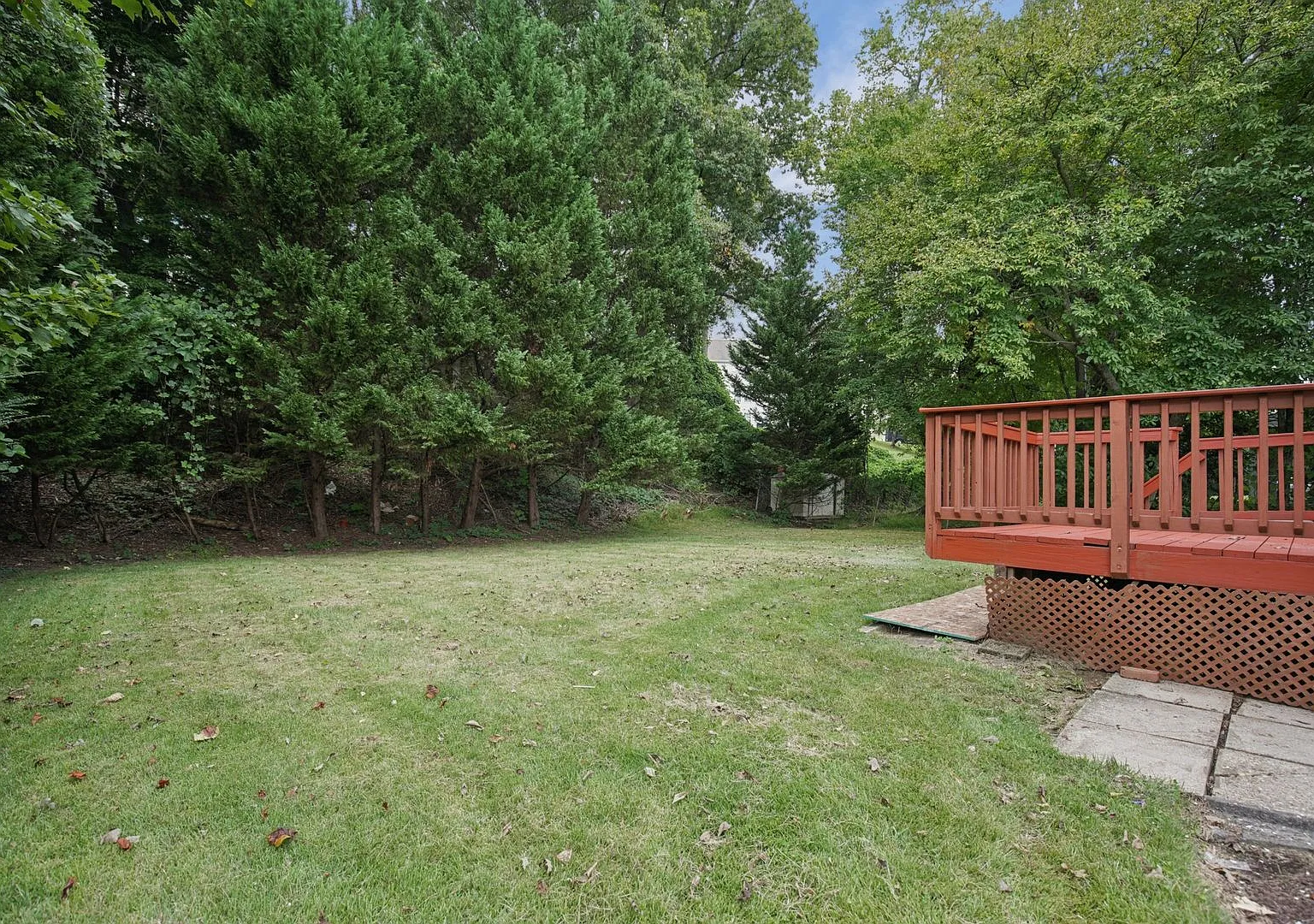 Beautifully Maintained 4 Bed, 3 Bath Home in Clinton — Photo 4