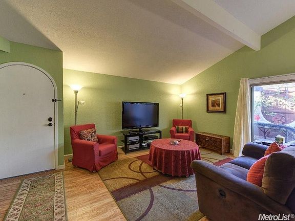 3rd image of 144 Touchstone Pl