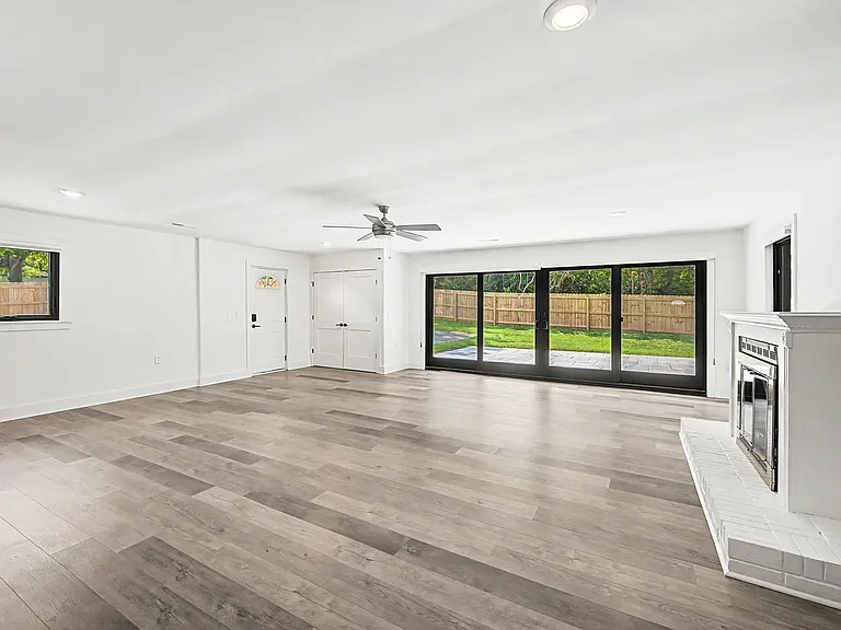 1205 Saint Marys Ln — Photo 12