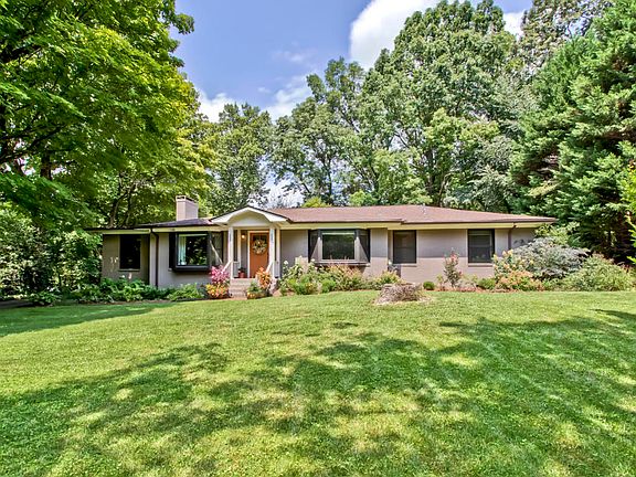 2nd image of 4235 Alta Vista Way