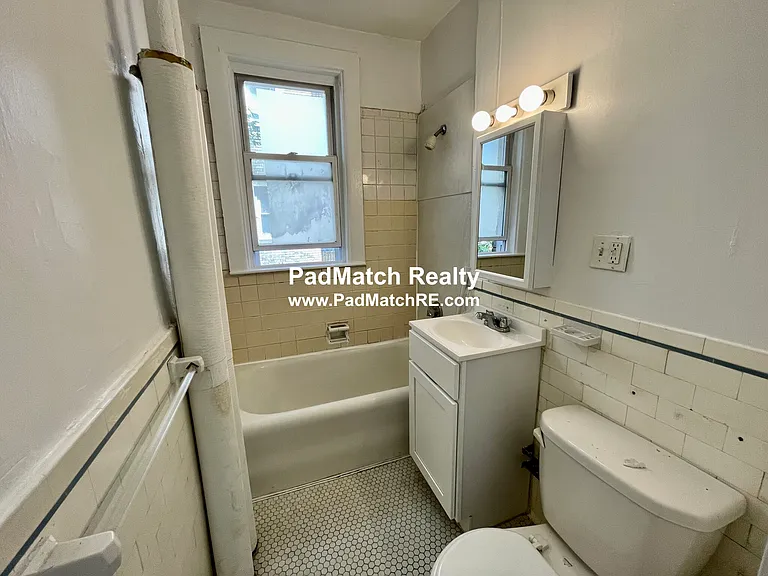 1628 Commonwealth Ave #6 — Photo 10