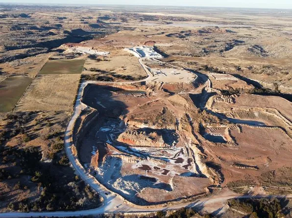 720 E Rd, Hitchcock, OK 73744