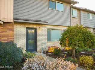 100 N 56th Ave APT 2, Yakima, WA 98908