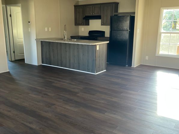 150 Pleasant Pine Dr