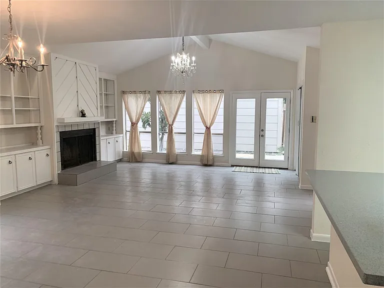 4224 Boone Rd — Photo 1