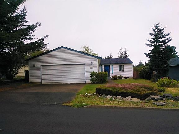 5th image of 740 SE Bird Ave