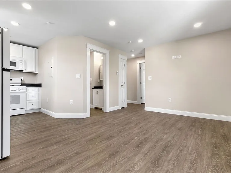 28 Poplar St #9 — Photo 12