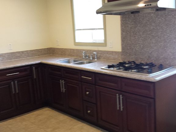 4th image of 7806 Emerson Pl