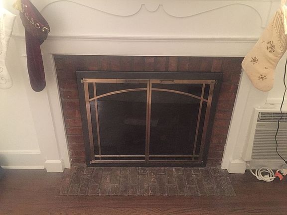 5th image of 414 Deer Park Ave