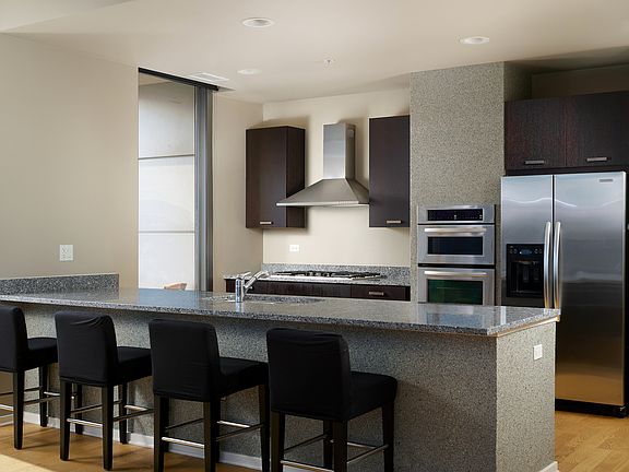 4th image of 240 E Illinois St APT 3001