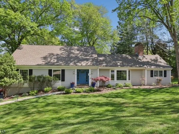 4 Barberry Way, Essex Fells Twp., NJ 07021