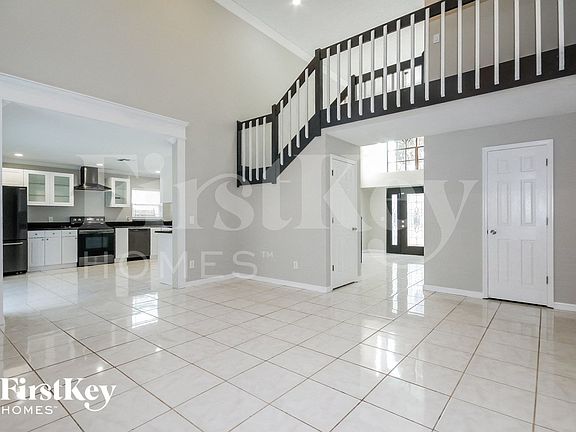 3rd image of 4212 Kipling Ave