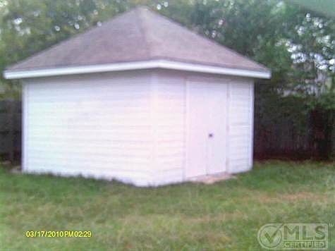 2nd image of 2136 N Village Dr