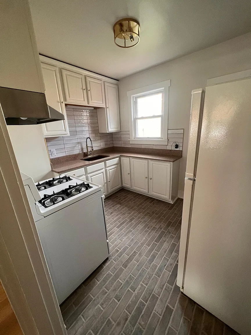 4006 Harvey Ave photo 1