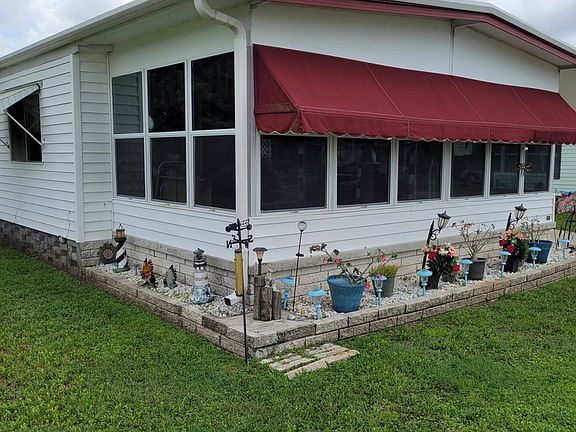 2nd image of 3390 Gandy Blvd #118