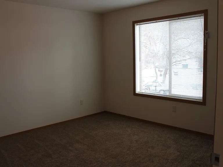 1410 Worden Ave #206 — Photo 4