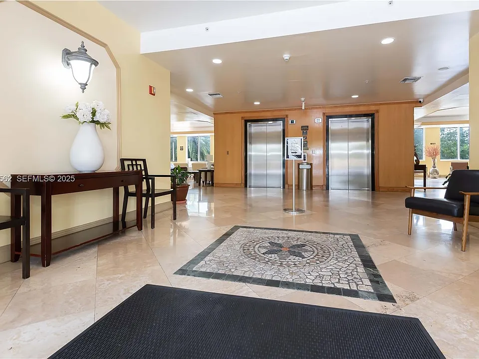3500 Coral Way