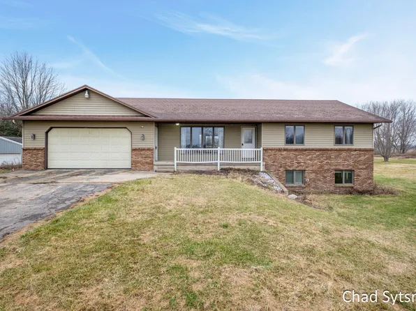 4280 24th St, Dorr, MI 49323