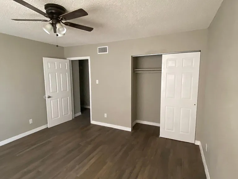 Alto Mesa Apartments — Photo 17