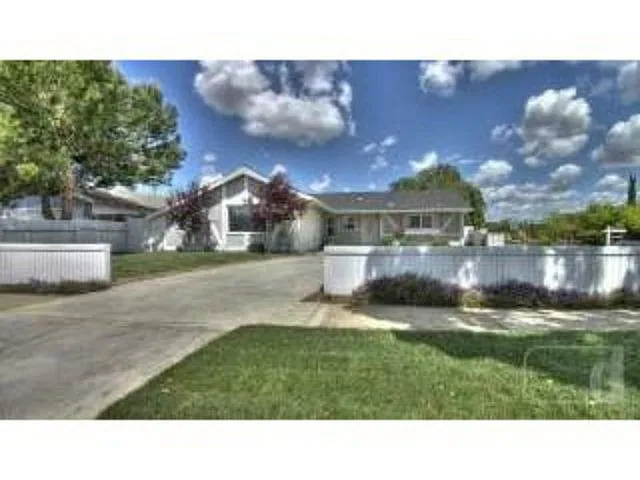 5620 Harvard Dr photo 1