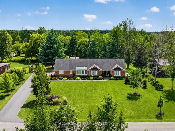 233 Cairns Cres, Fort Erie, ON L2A 5M4