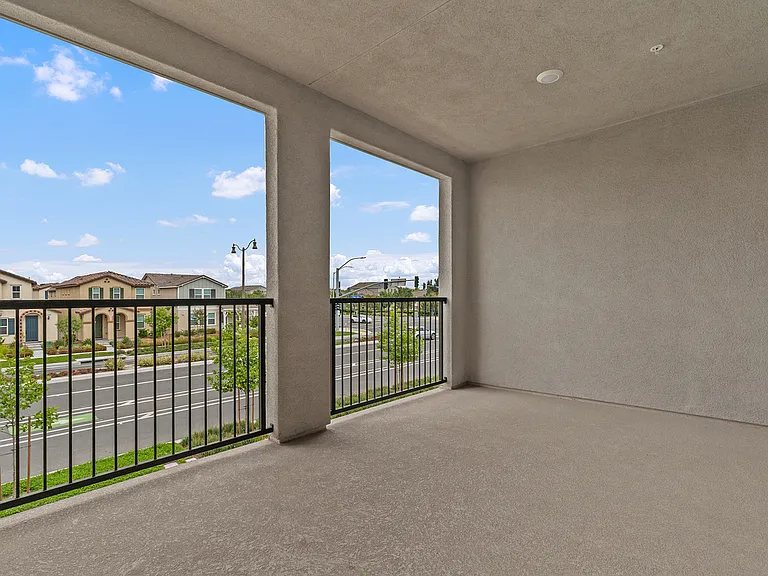 16195 Plumeria Ln — Photo 5