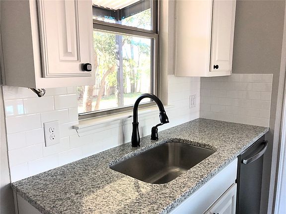 5th image of 205 N Patterson Ave