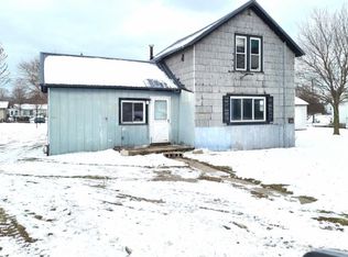 715 10th St, Sebewaing, MI 48759