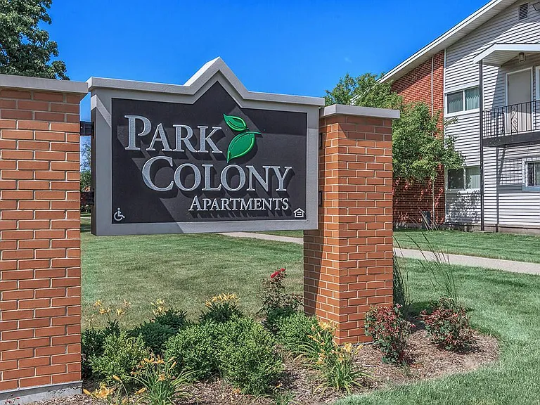 Park Colony — Photo 8