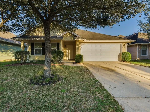 19802 Twin Rivers Dr, Tomball, TX 77375