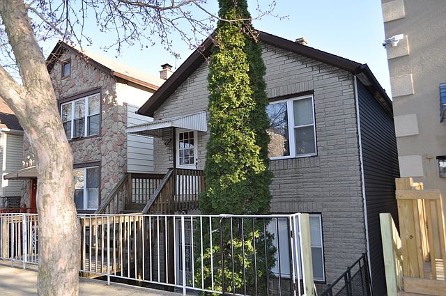 2nd image of 2117 W Cullerton St