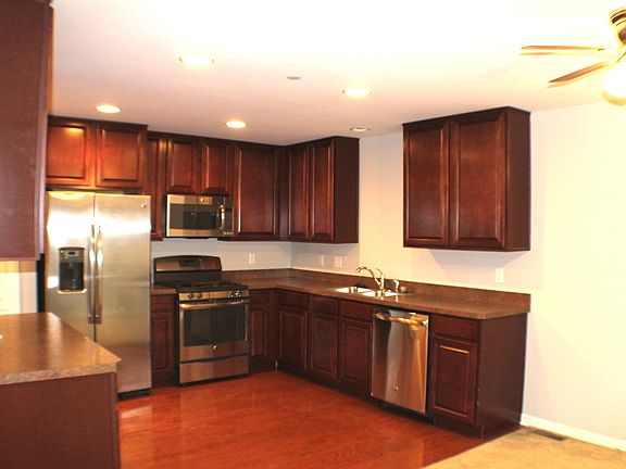 4th image of 1490 Pauline Cir