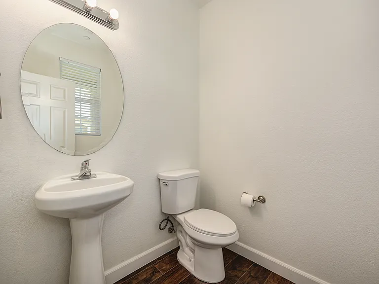 24 Crystalwood Cir — Photo 13