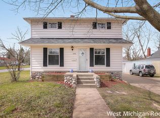 1030 S Park St, Hastings, MI