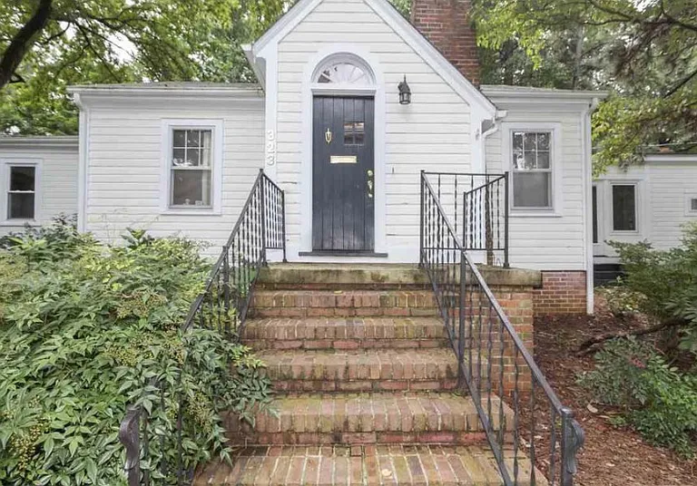 323 Furches St — Photo 13