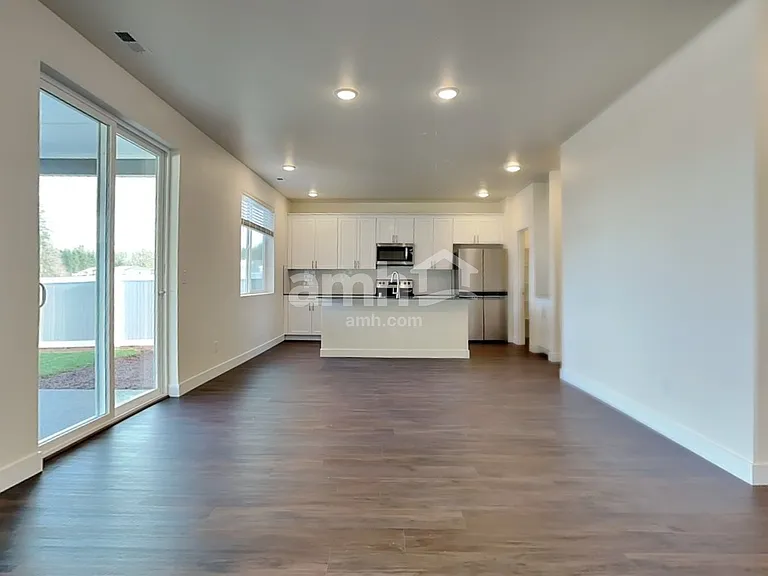 7619 Verona Loop SW — Photo 5