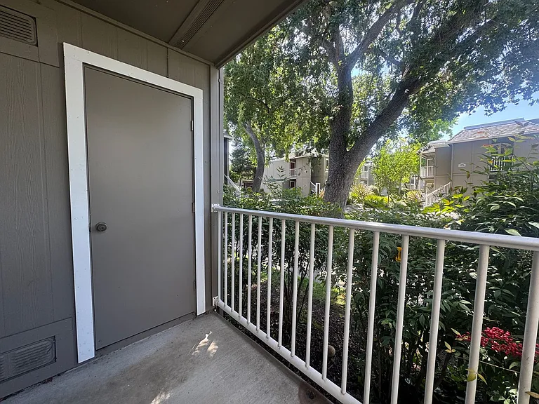 1566 Sunnyvale Ave #9 — Photo 30
