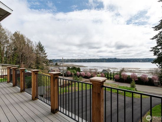 4090 NE North Shore Road, Belfair, WA 98528