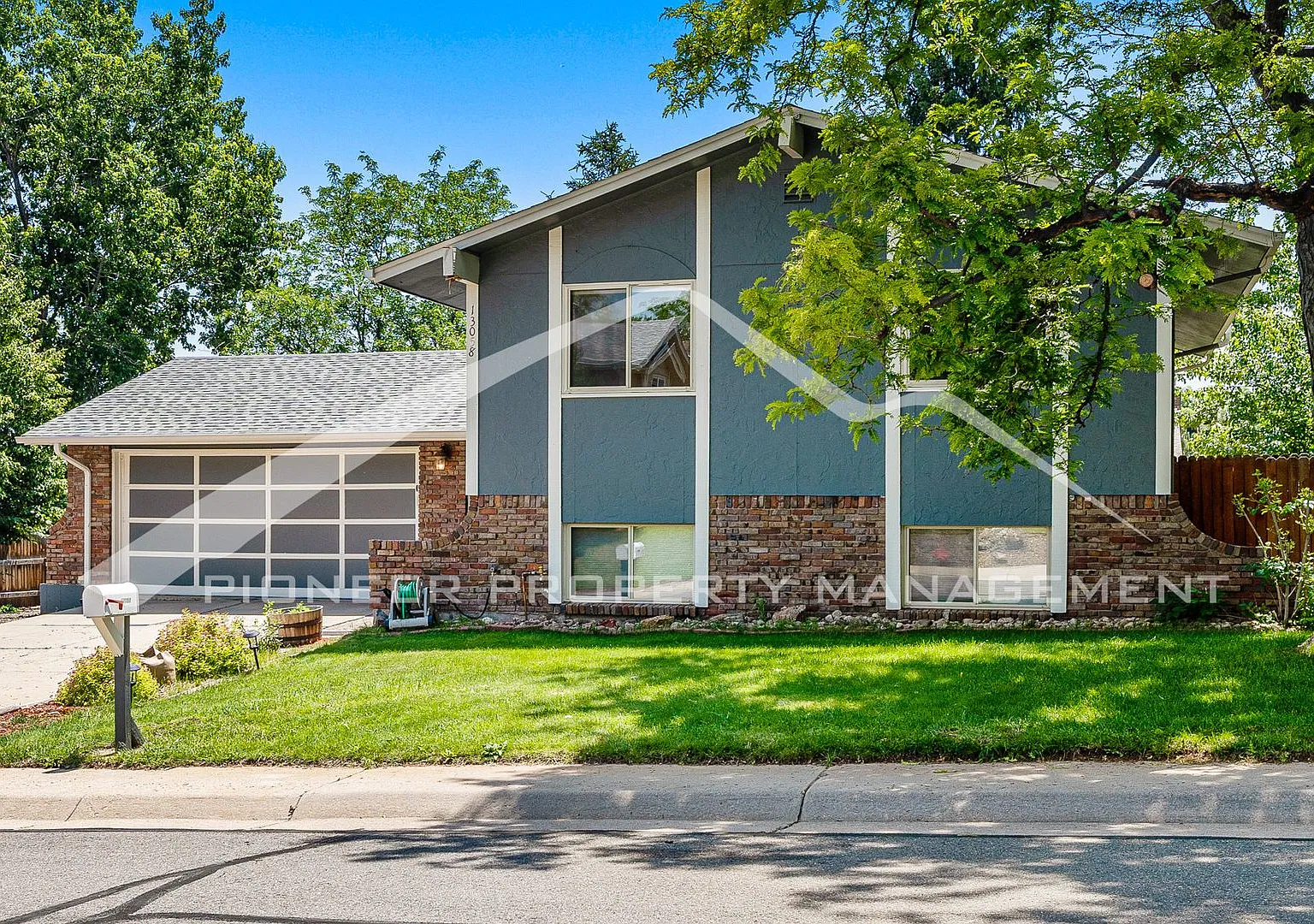 Spacious Home with 2 Car Garage and Central Air! — Photo 2