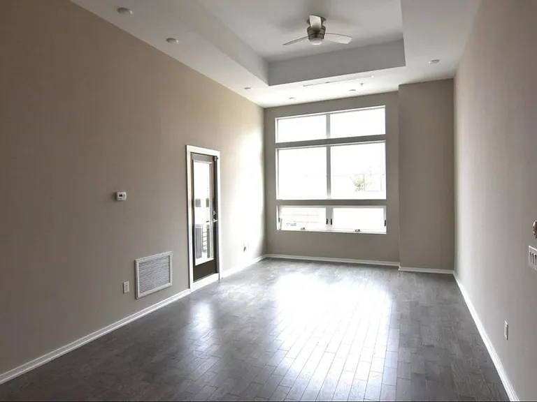 958 Shackamaxon St #O1 — Photo 8