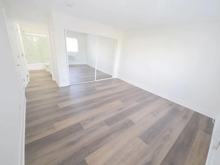 Shelby Expo Apts. — Photo 11